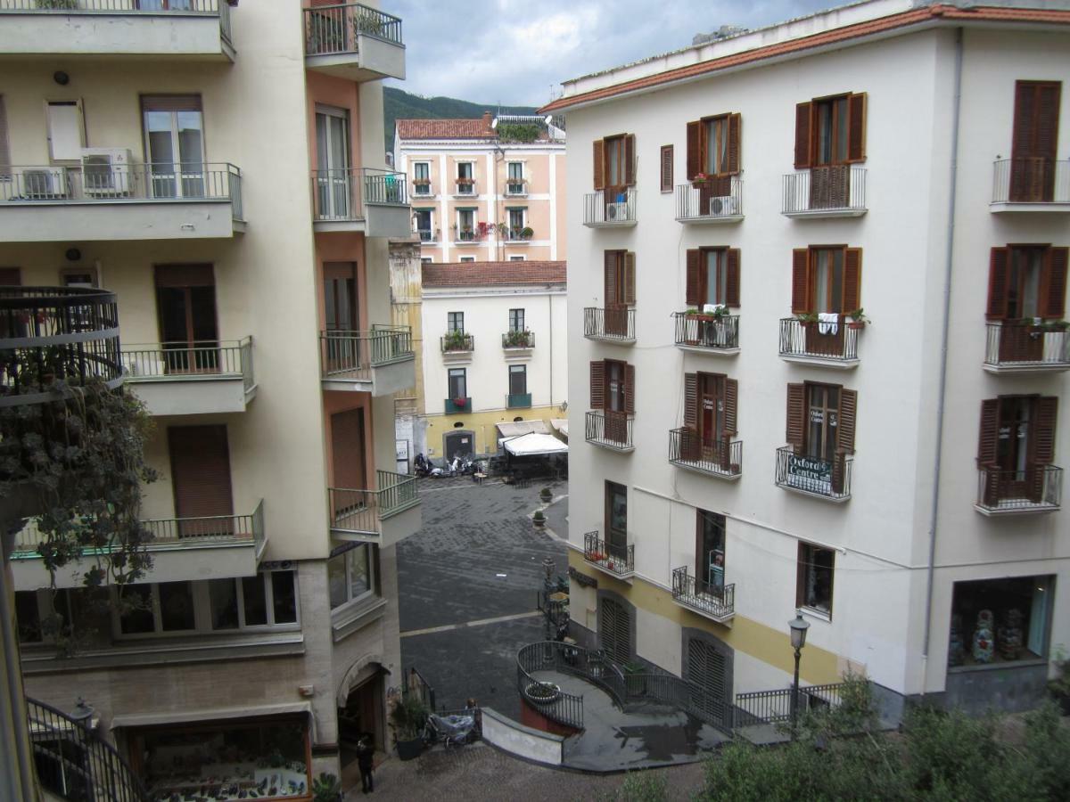Appartamento Velia Salerno Luaran gambar